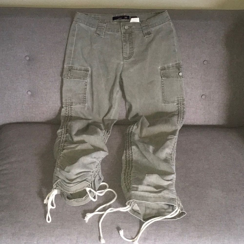 Vigoss pants womenโs size 3 / 4 grey unique y2k cargo cinchedโ leg cool fabric